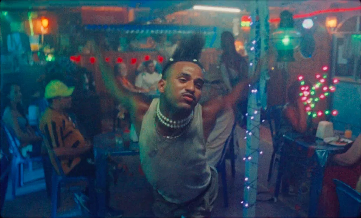 Tove Lo 'Are U Gonna Tell Her' music video cinematography by Pierre de Kerchove - Iconoclast