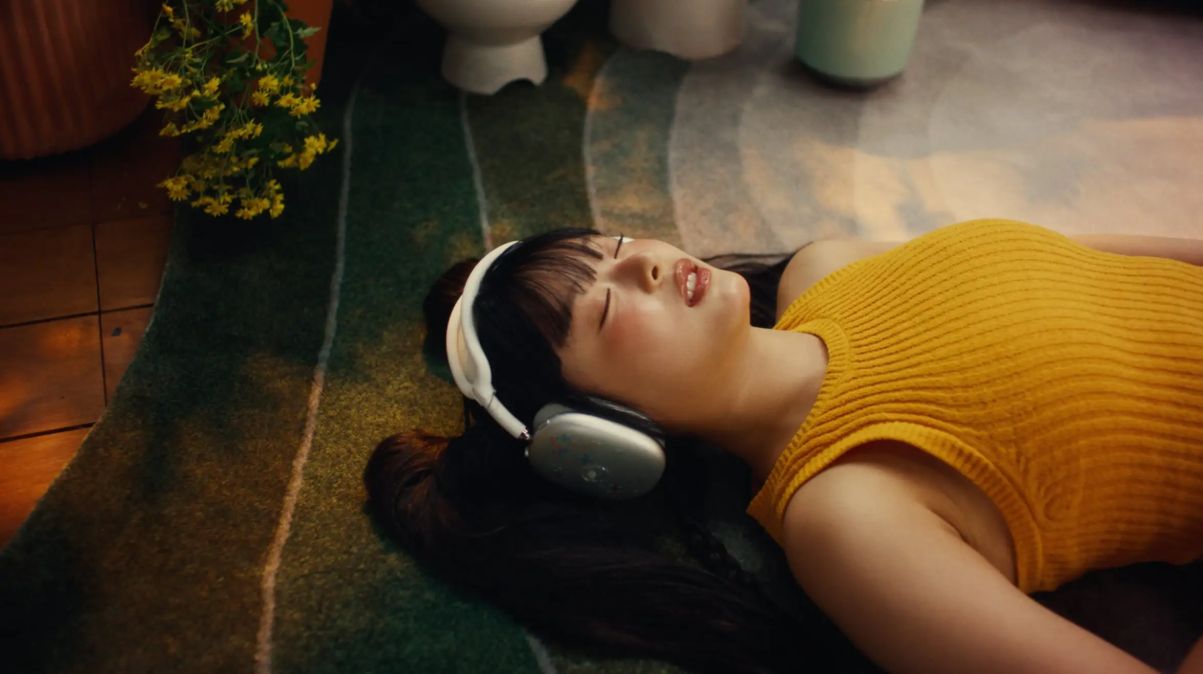 FEELS LIKE, UGG -MUMU, ICONOCLAST